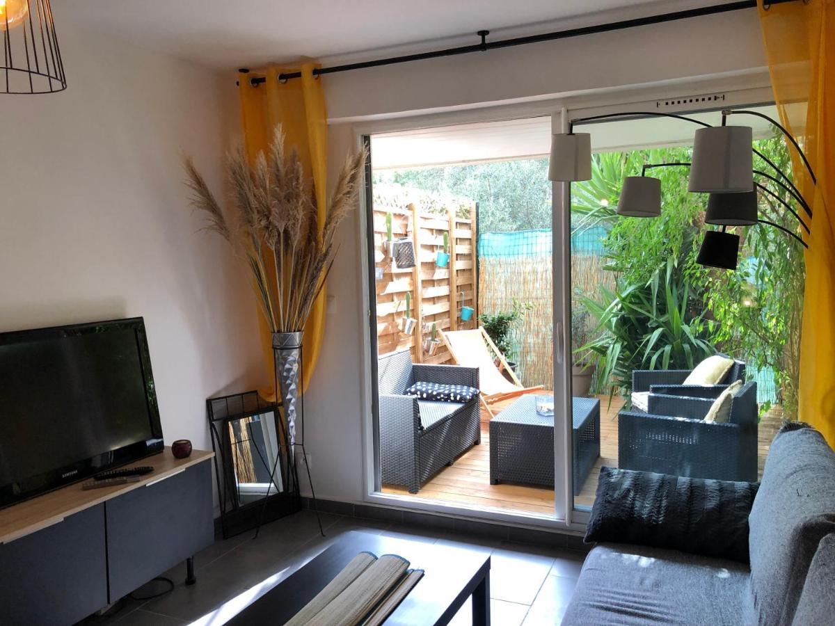 Agreable T2 Traversant Rdc Avec Terrasse + Balcon+ Parking 2 Places Montpellier Extérieur photo