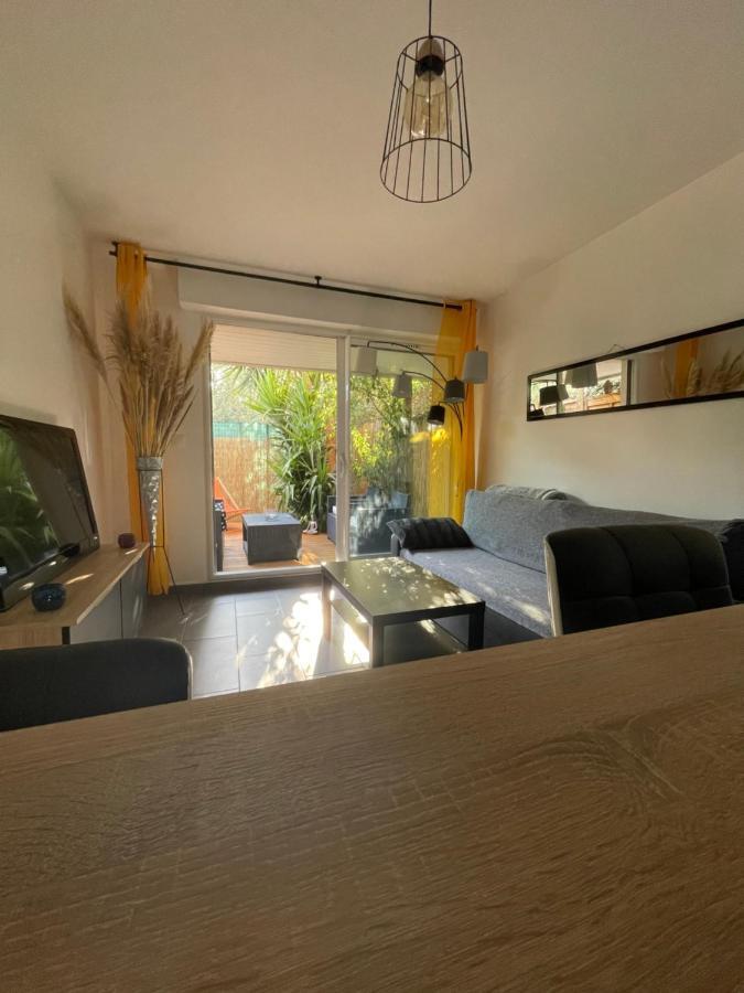Agreable T2 Traversant Rdc Avec Terrasse + Balcon+ Parking 2 Places Montpellier Extérieur photo